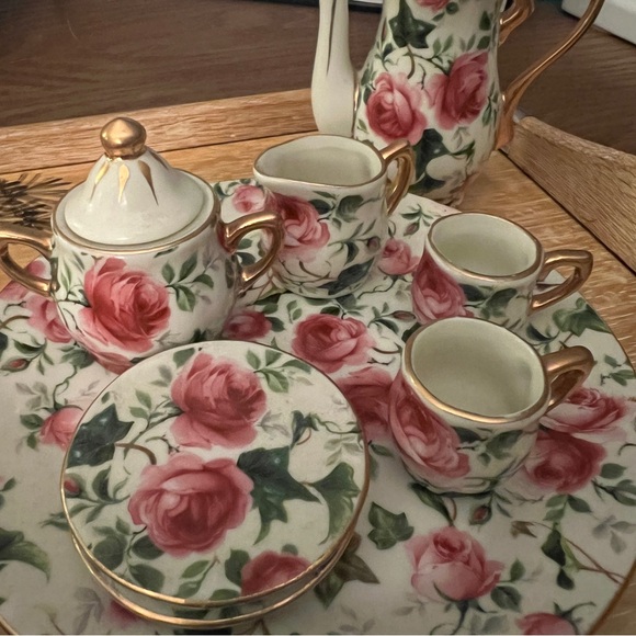 Formalities 4 Tiny Floral Porcelain Tea Sets - Picture 12 of 13